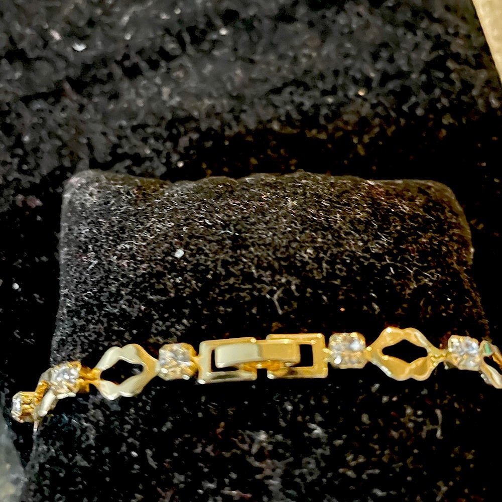 Gold filler Kiss 💋 bracelet